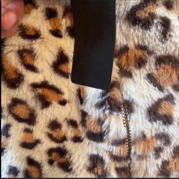 VS Pink Collab Know One Cares Leopard Print Sweater - Picture 7 of 11